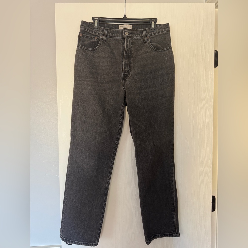 Abercrombie Black The ‘90s Straight Ultra High Rise Jeans 30/10s